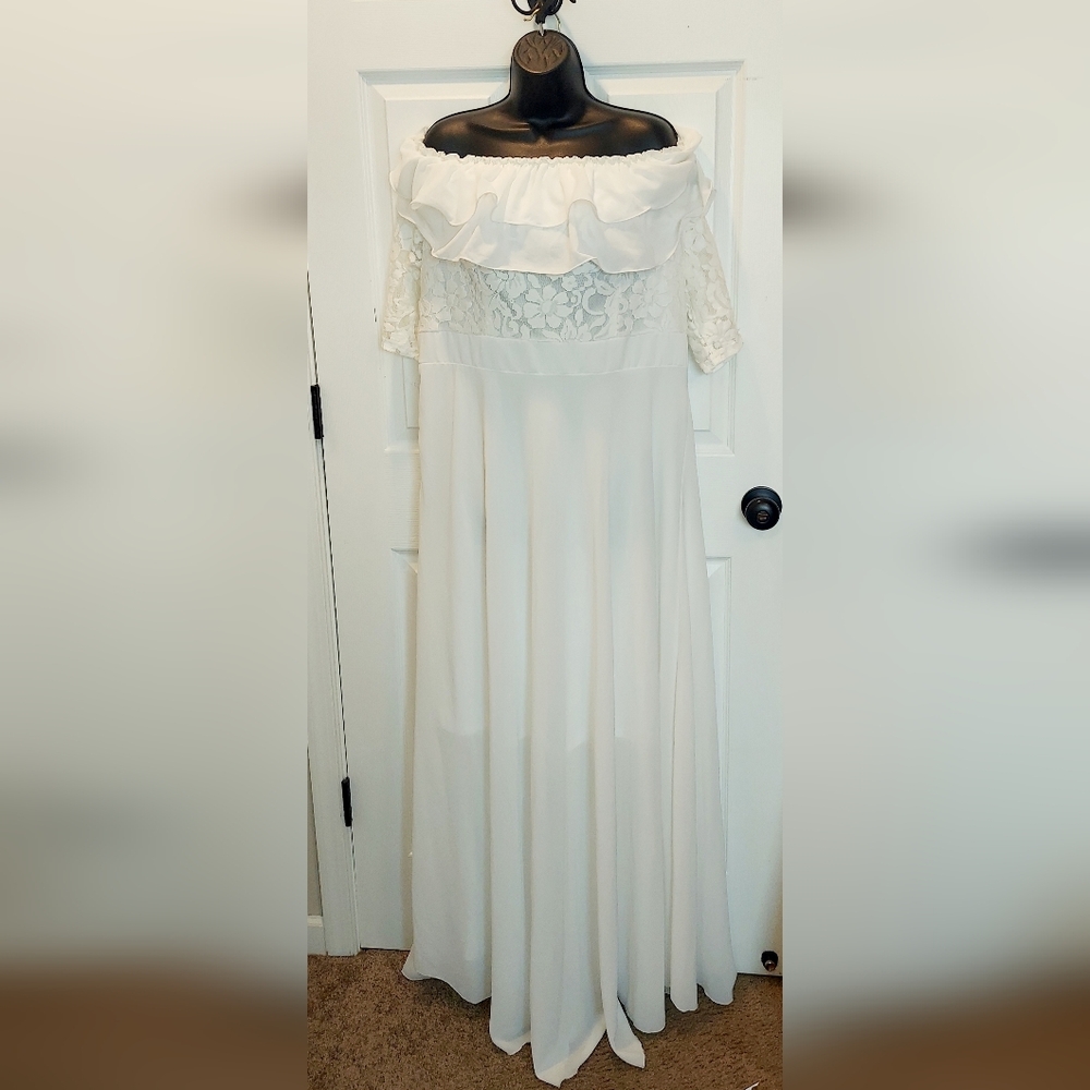 Off-White Plus Size Bridal Boutique Dress - Picture 5 of 8